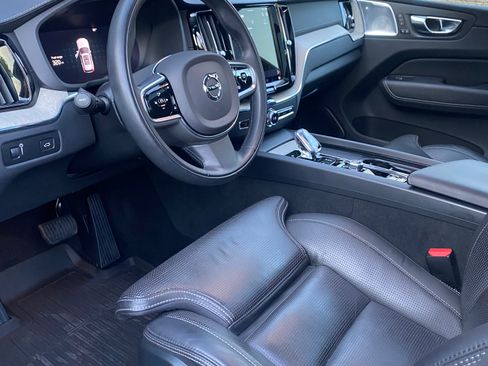 Used 2022 Volvo XC60 B6 Inscription w/ Advanced Package image 12