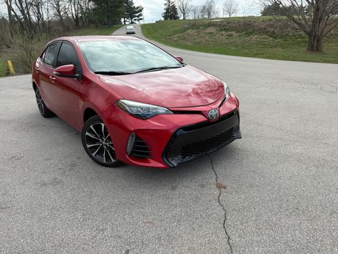 Used 2019 Toyota Corolla SE image 2