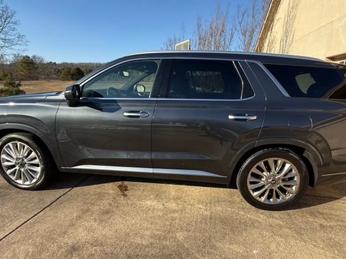 Used 2020 Hyundai Palisade Limited image 1