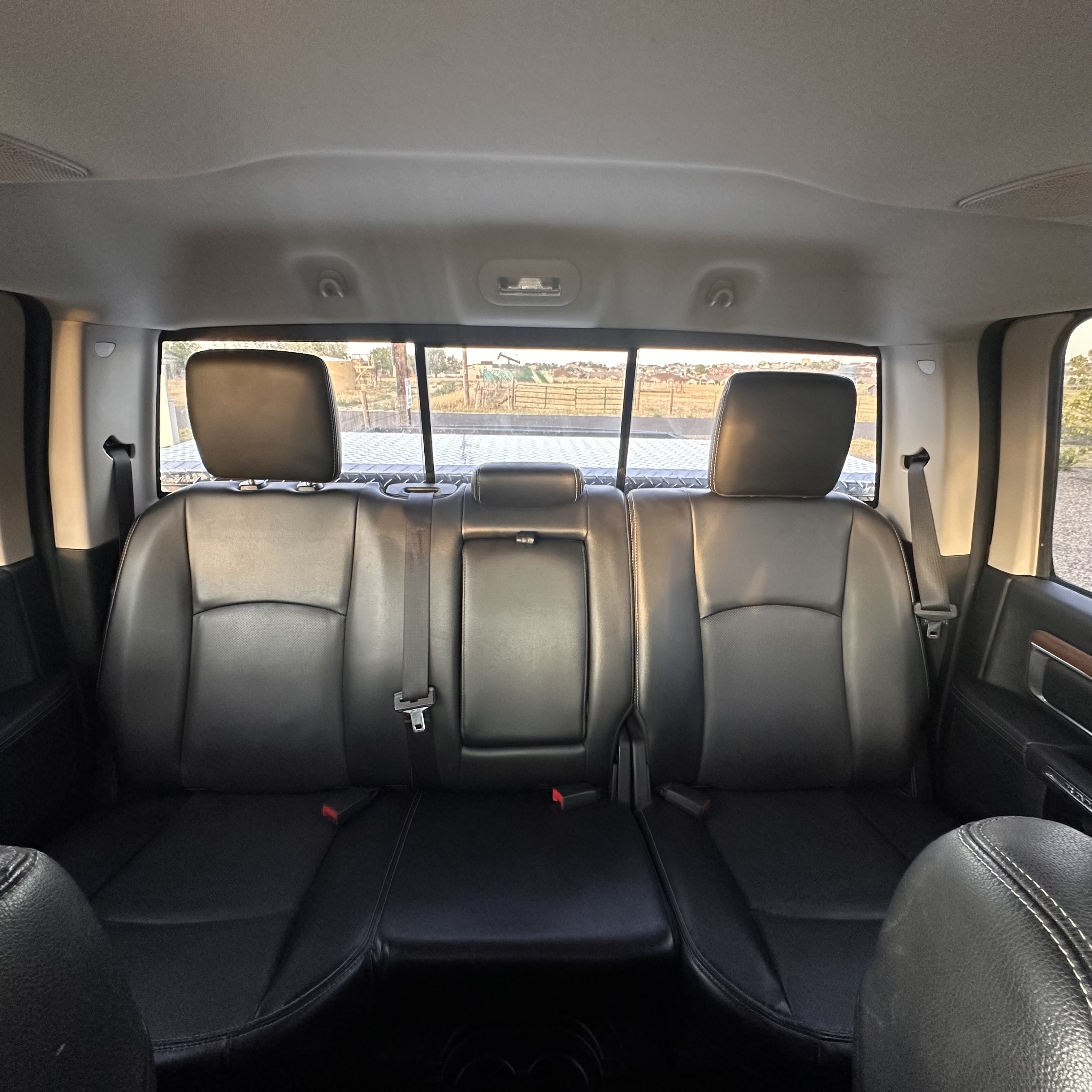 Used 2014 RAM 1500 Laramie w/ Convenience Group AWD/4WD image 10