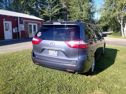Used 2017 Toyota Sienna Limited Premium AWD/4WD image 1