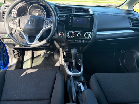 Used 2017 Honda Fit EX image 10