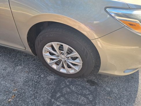 Used 2017 Toyota Camry LE image 13