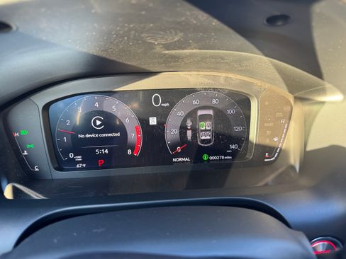 Used 2025 Acura ADX A-Spec image 10