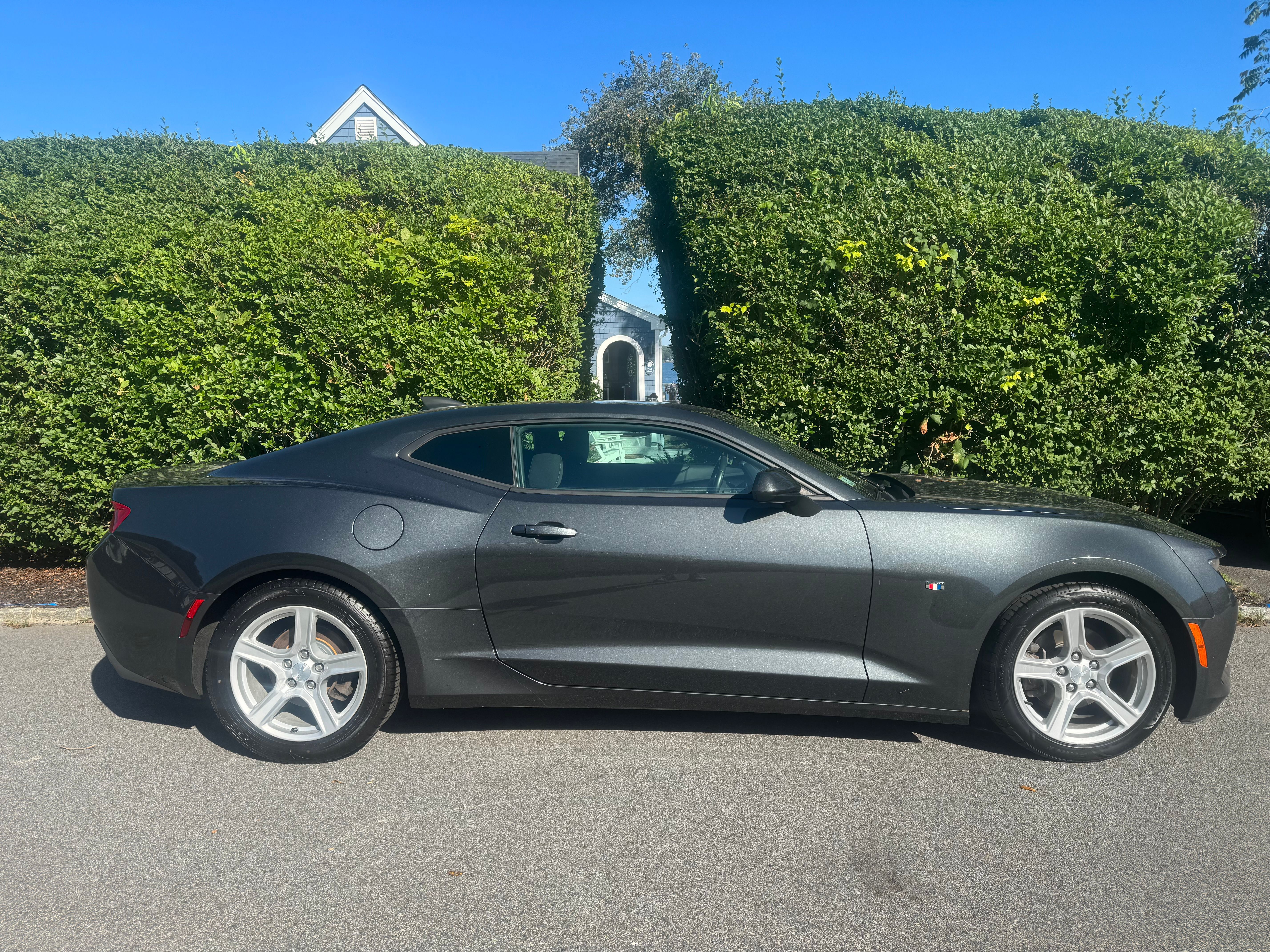 Used 2017 Chevrolet Camaro LT RWD image 2