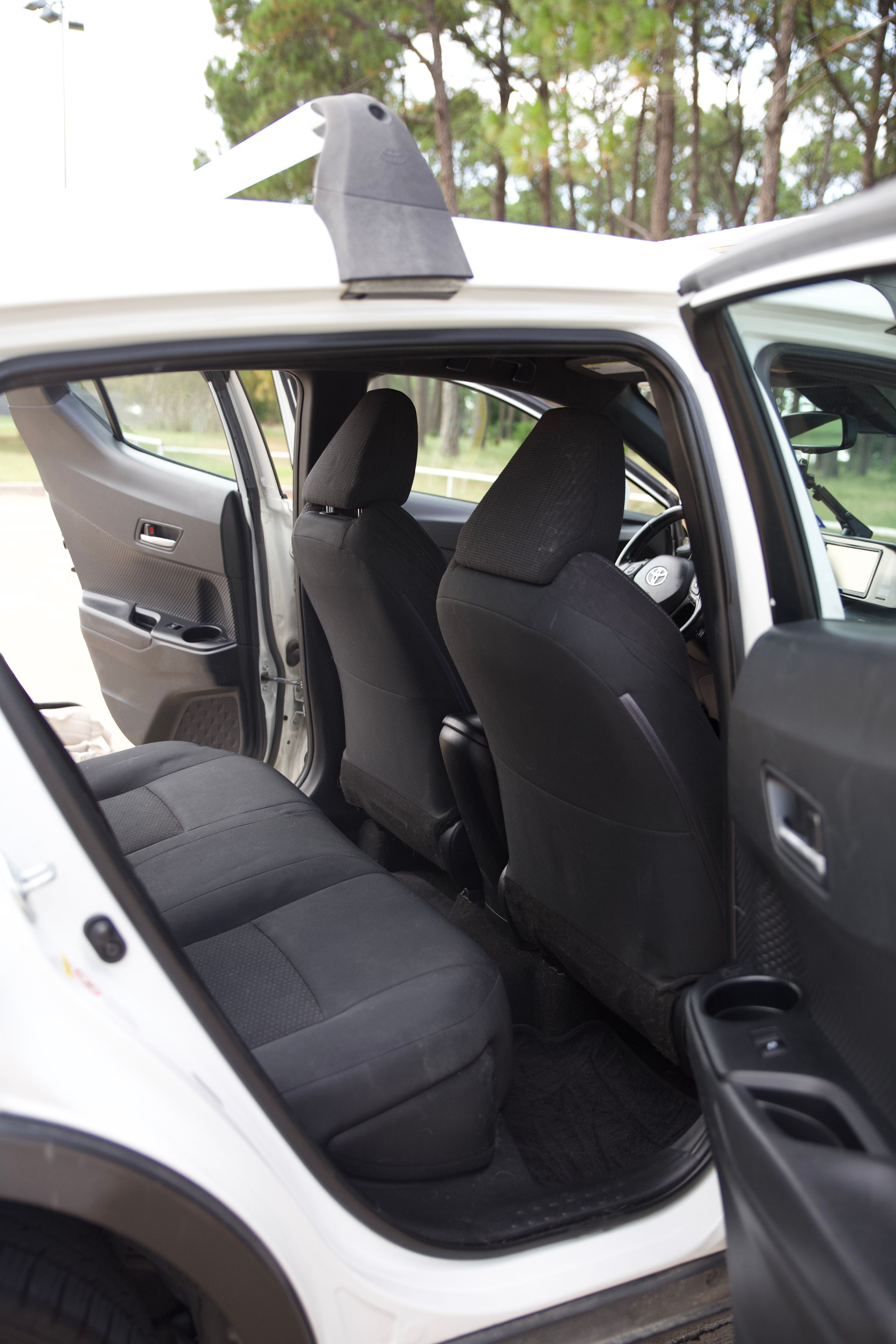 Used 2018 Toyota C-HR XLE FWD image 19