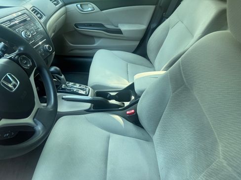 Used 2013 Honda Civic LX image 3