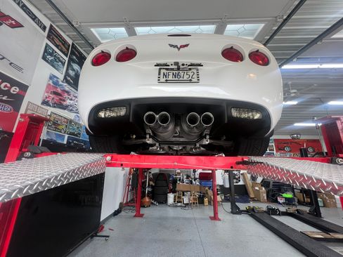 Used 2007 Chevrolet Corvette Z06 w/ Preferred Equipment Group RWD image 22