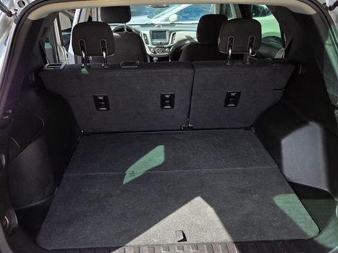 Used 2019 Chevrolet Equinox LS image 14