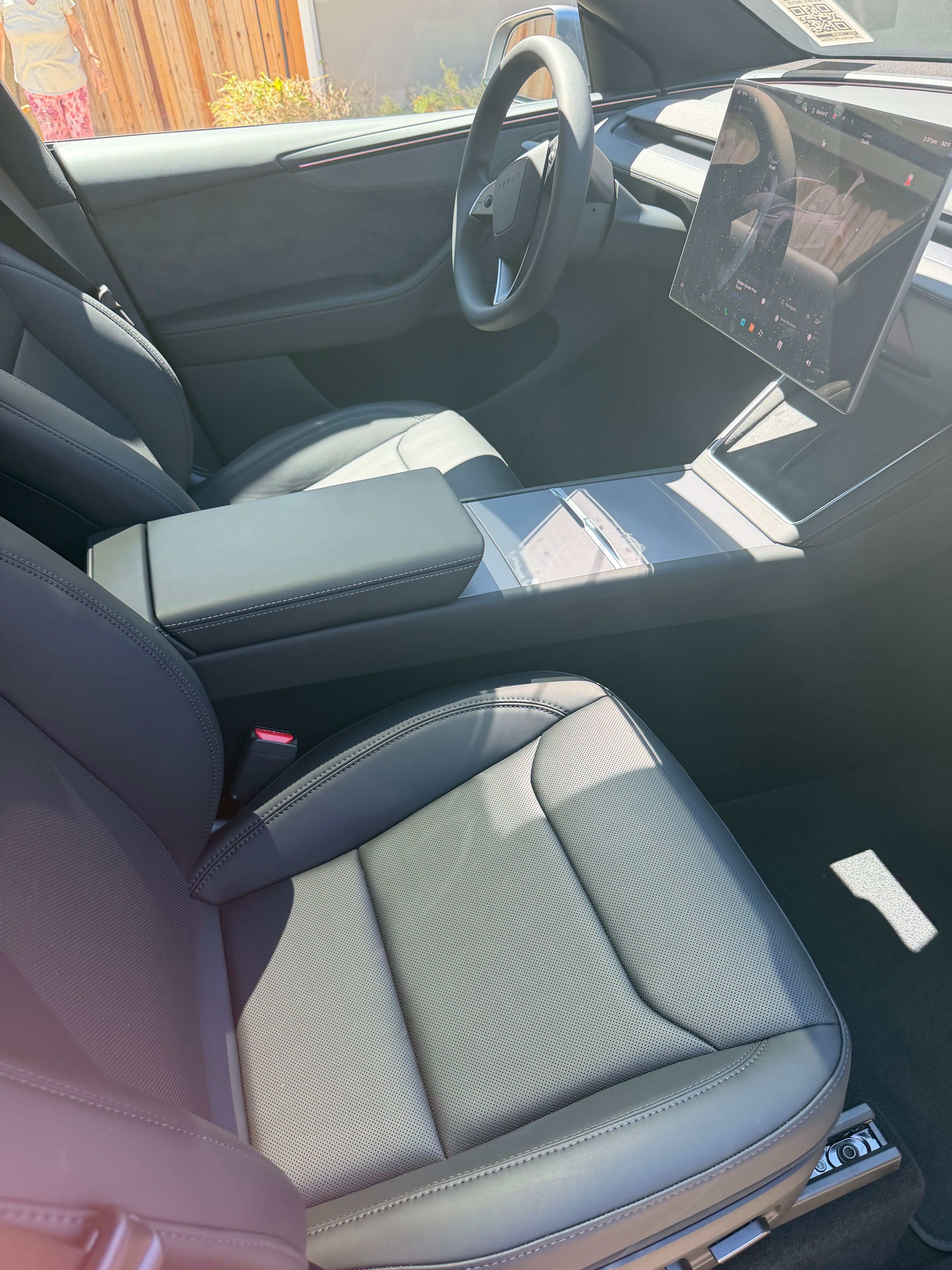 Used 2026 Tesla Model Y Long Range RWD image 2