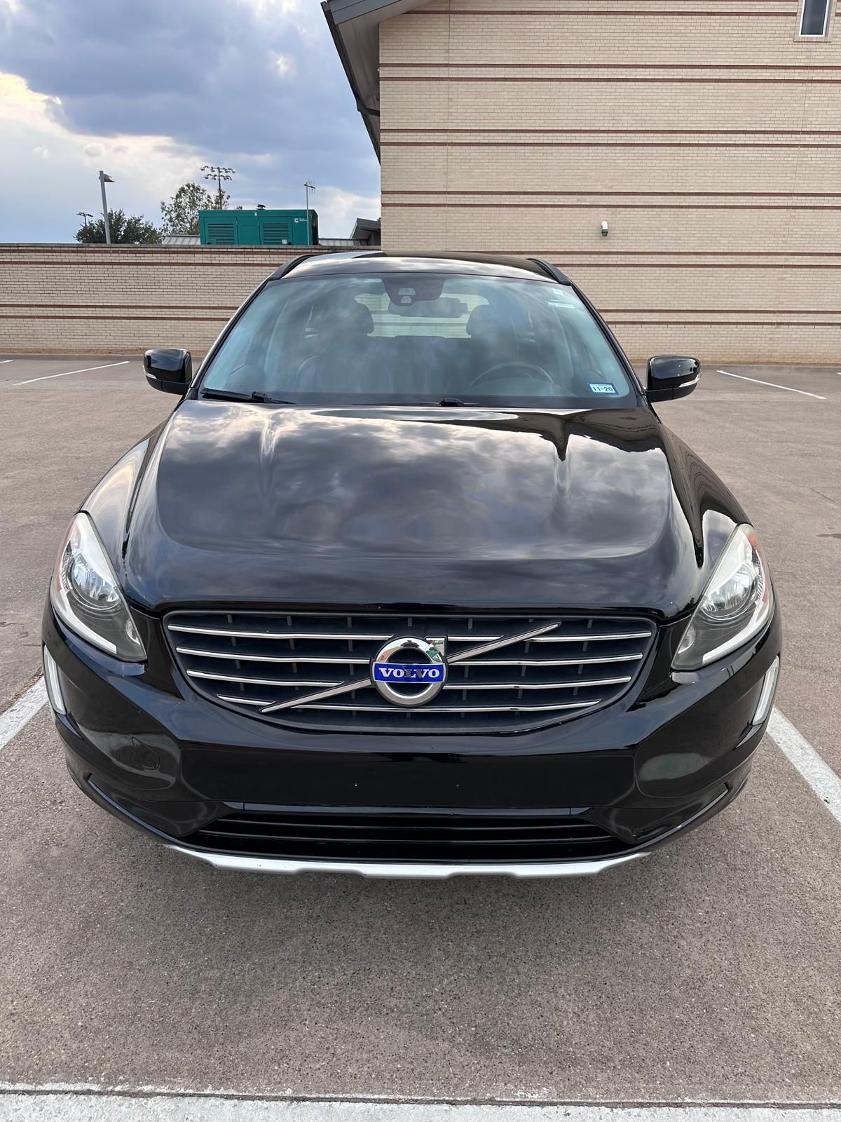 Used 2015 Volvo XC60 T5 FWD image 4