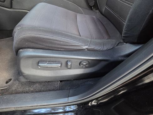 Used 2018 Honda CR-V EX image 15