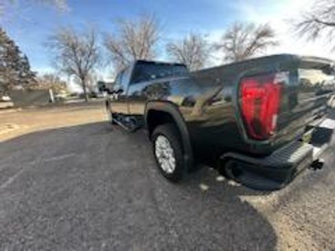 Used 2021 GMC Sierra 3500 Denali w/ Denali Ultimate Package image 11