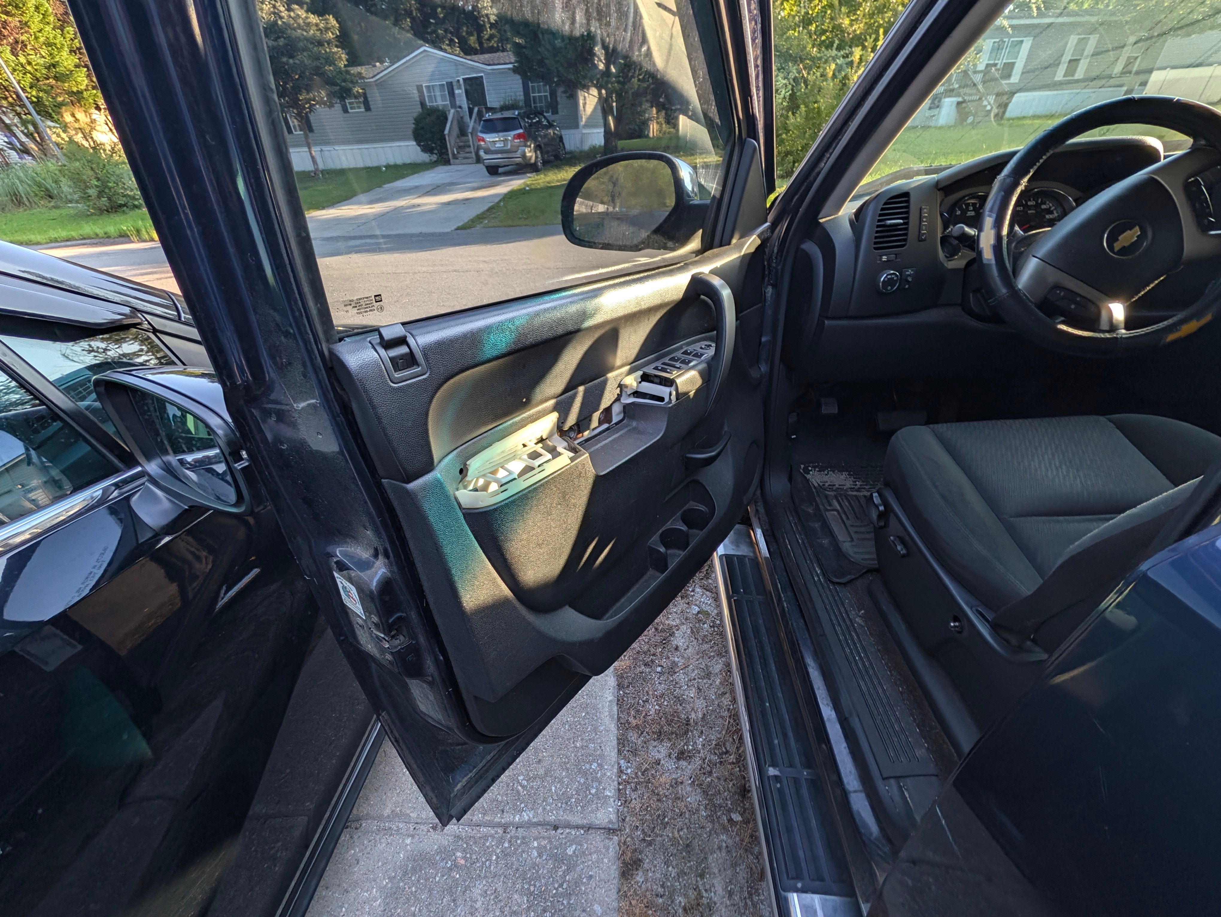 Used 2012 Chevrolet Silverado 1500 LT w/ All-Star Edition AWD/4WD image 8