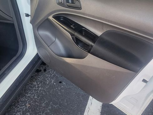 Used 2019 Ford Transit Connect XL FWD image 5