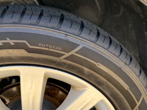 Used 2013 Chrysler 200 Touring FWD image 26