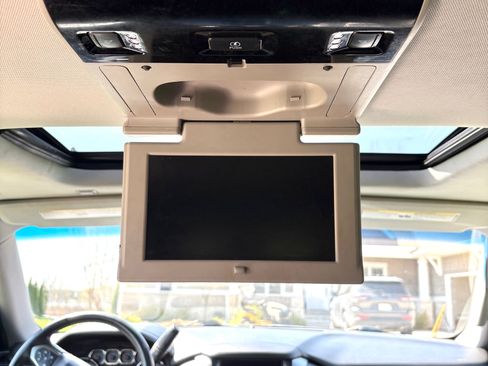 Used 2015 Chevrolet Tahoe LT image 15