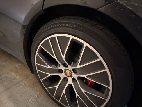 Used 2020 Porsche Taycan 4S AWD/4WD image 13