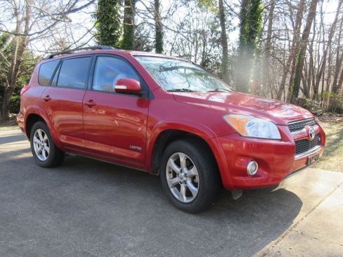 Used 2009 Toyota RAV4 Limited AWD/4WD image 2