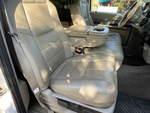 Used 2010 Ford F250 Lariat AWD/4WD image 12