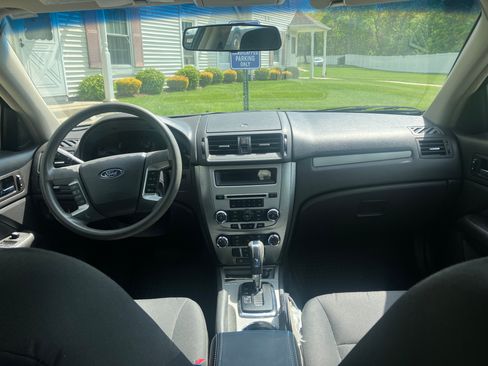 Used 2011 Ford Fusion SE w/ 201A Rapid Spec Order Code FWD image 10