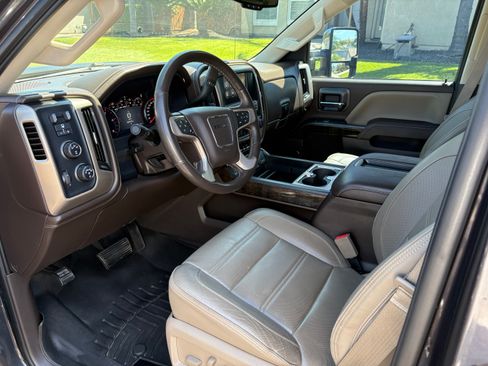 Used 2015 GMC Sierra 3500 Denali w/ Duramax Plus Package AWD/4WD image 18
