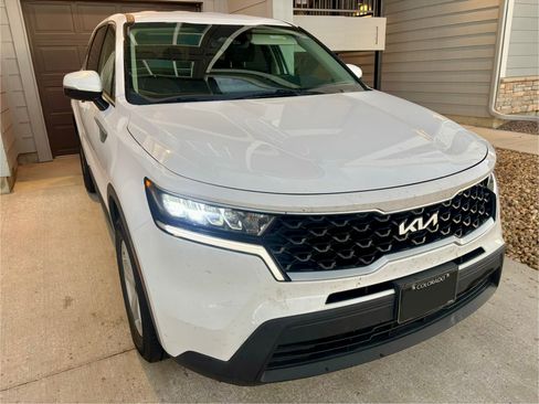 Used 2023 Kia Sorento LX AWD/4WD image 23