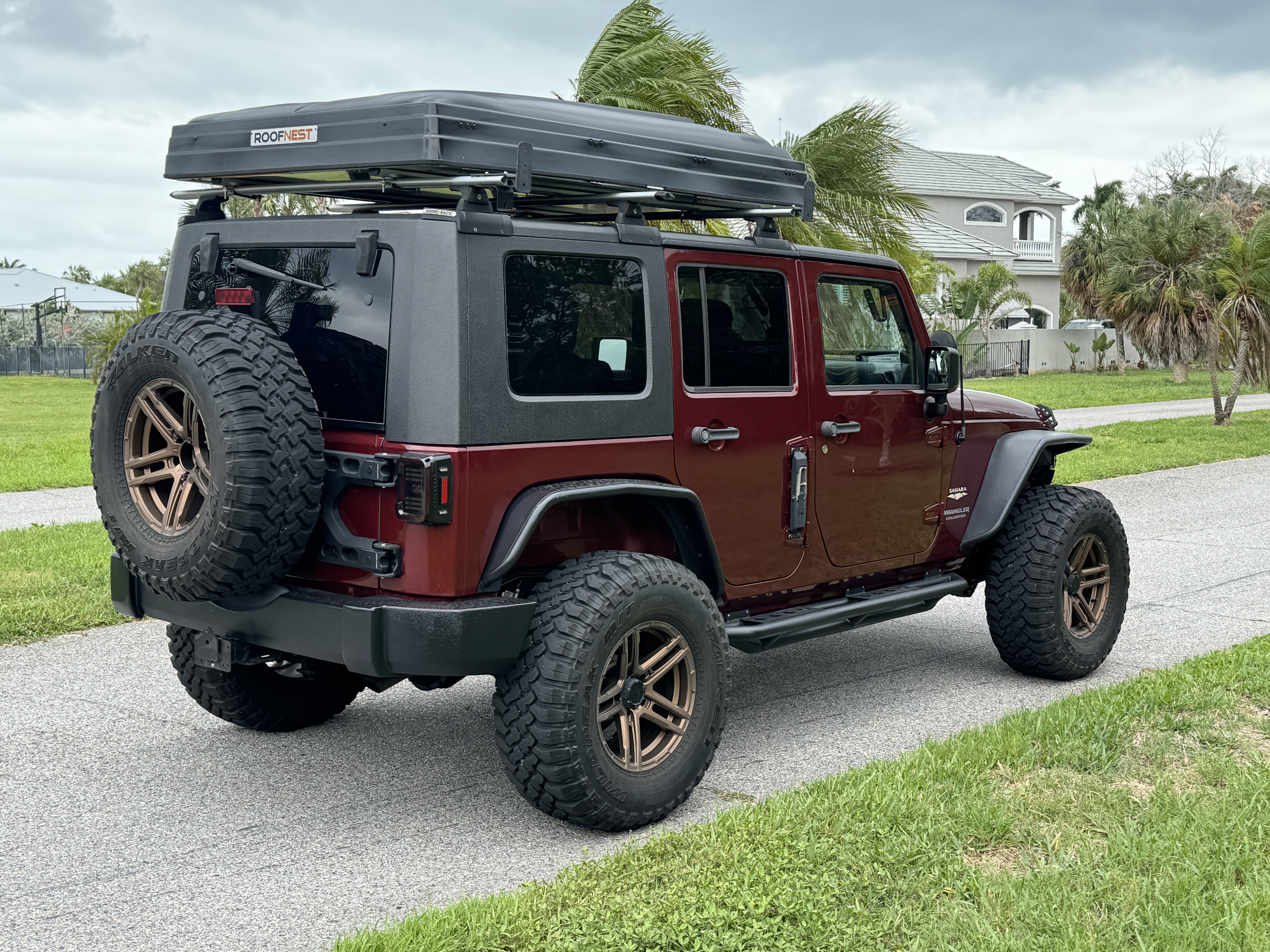 Used 2007 Jeep Wrangler Unlimited Sahara w/ Trailer Tow Group AWD/4WD image 11