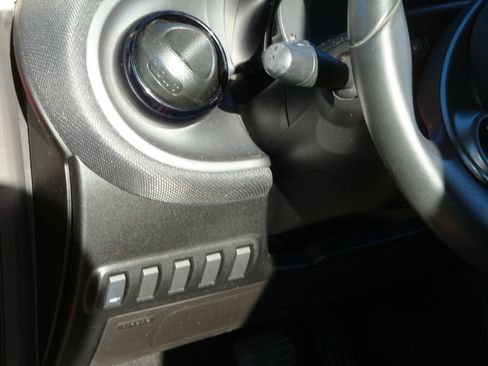 Used 2017 smart fortwo passion image 14