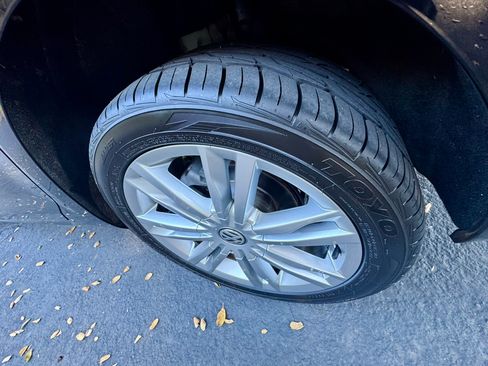 Used 2015 Volkswagen Golf TDI SE image 16