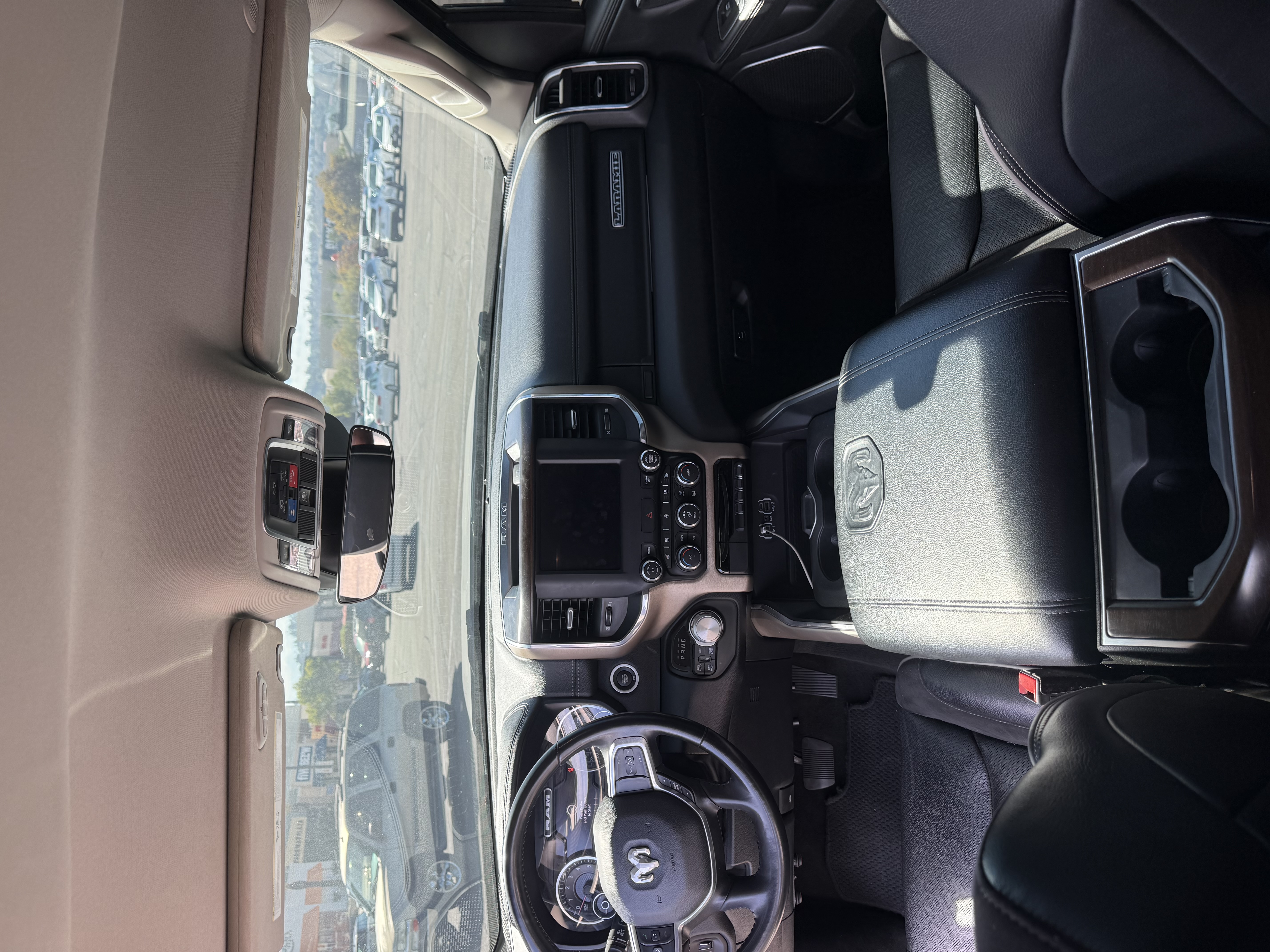 Used 2022 RAM 1500 Laramie AWD/4WD image 12