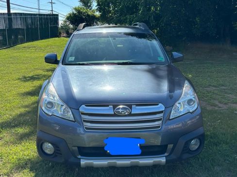 Used 2013 Subaru Outback 2.5i Limited w/ Popular Pkg 2 AWD/4WD image 5
