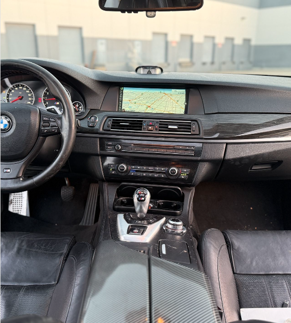 Used 2013 BMW M5 RWD image 4