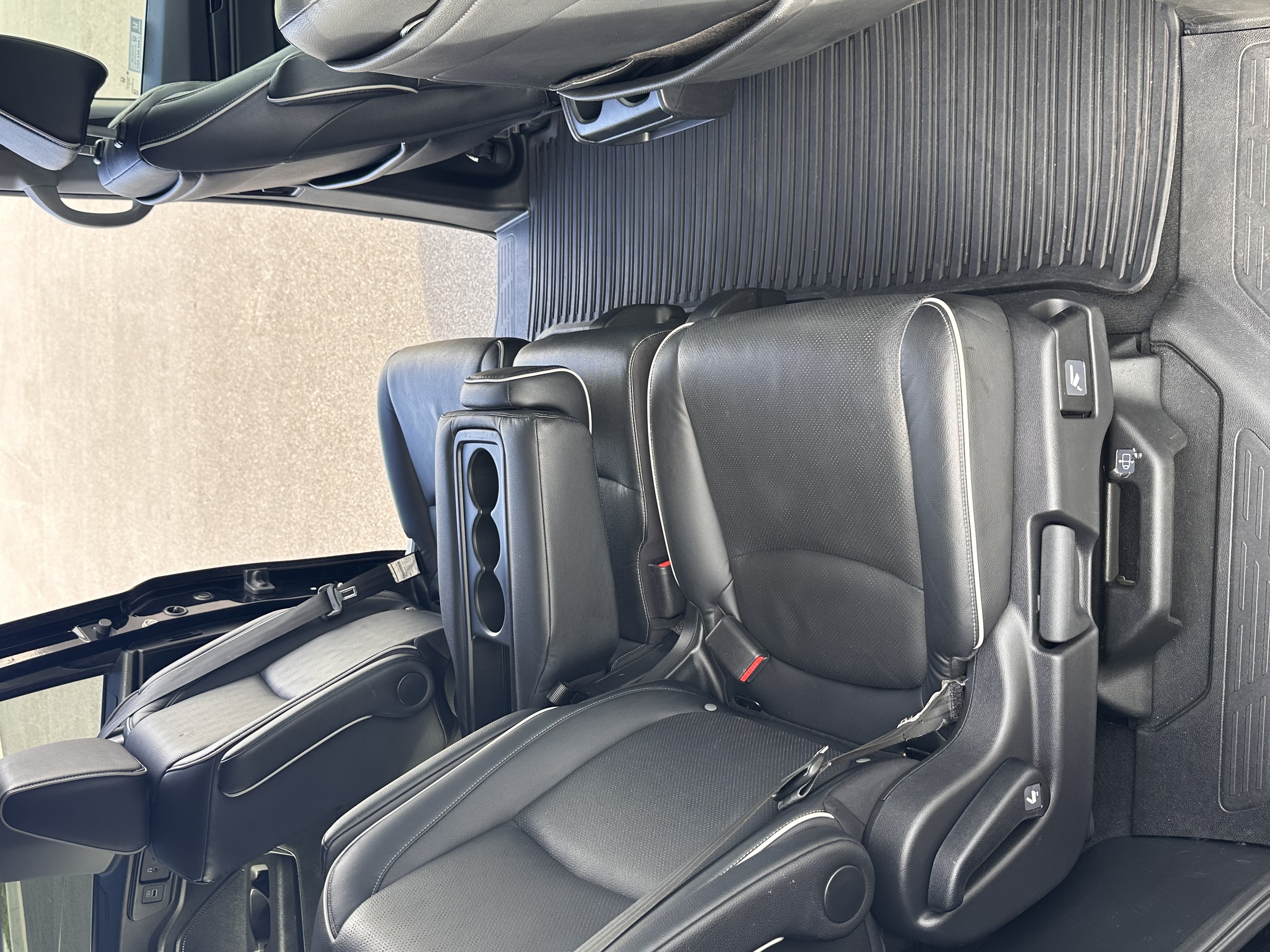 Used 2022 Honda Odyssey Elite image 14