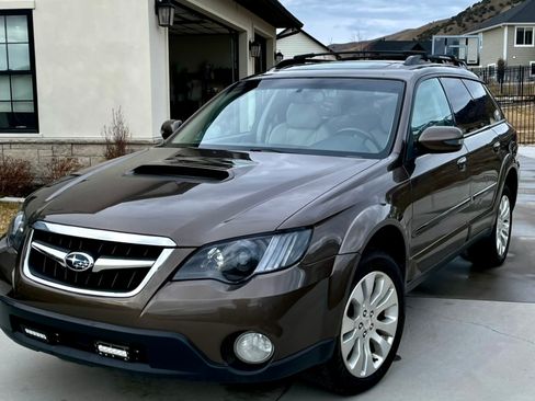 Used 2009 Subaru Outback 2.5XT Limited image 4