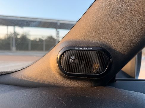 Used 2017 MINI Cooper S image 19