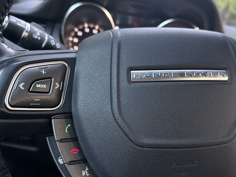 Used 2019 Land Rover Range Rover Evoque HSE image 25