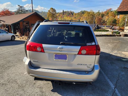 Used 2006 Toyota Sienna LE image 4