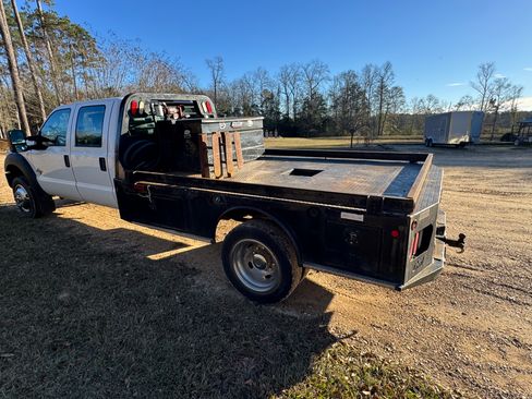Used 2015 Ford F550 4x4 Crew Cab Super Duty image 16