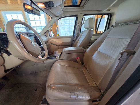 Used 2008 Mercury Mountaineer Premier image 14