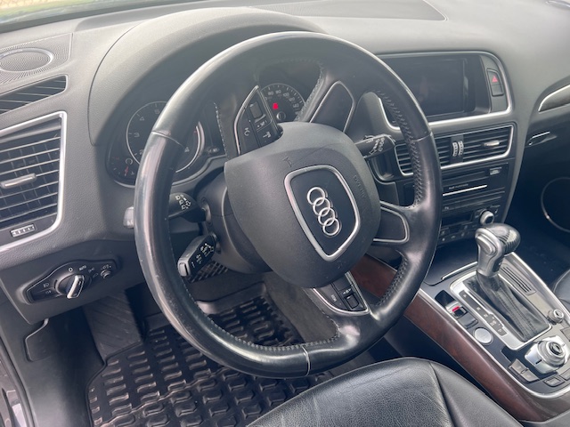 Used 2017 Audi Q5 2.0T Premium Plus w/ Technology Package AWD/4WD image 9