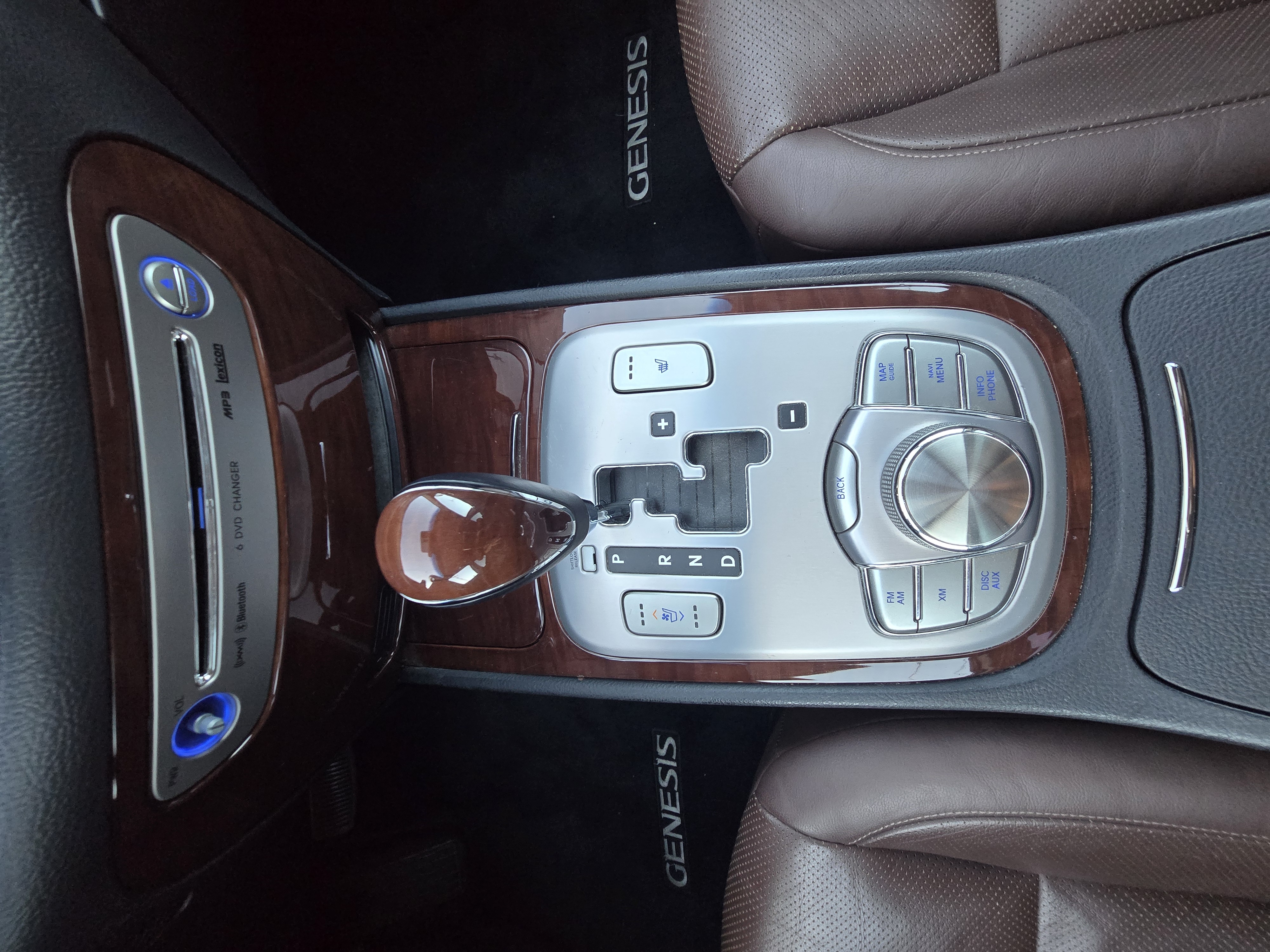 Used 2009 Hyundai Genesis 3.8 w/ Technology Pkg 4 RWD image 31
