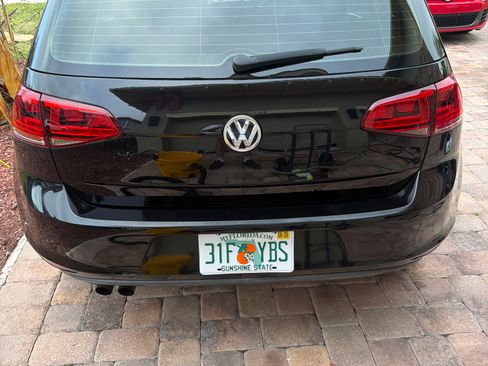 Used 2017 Volkswagen Golf SEL image 10