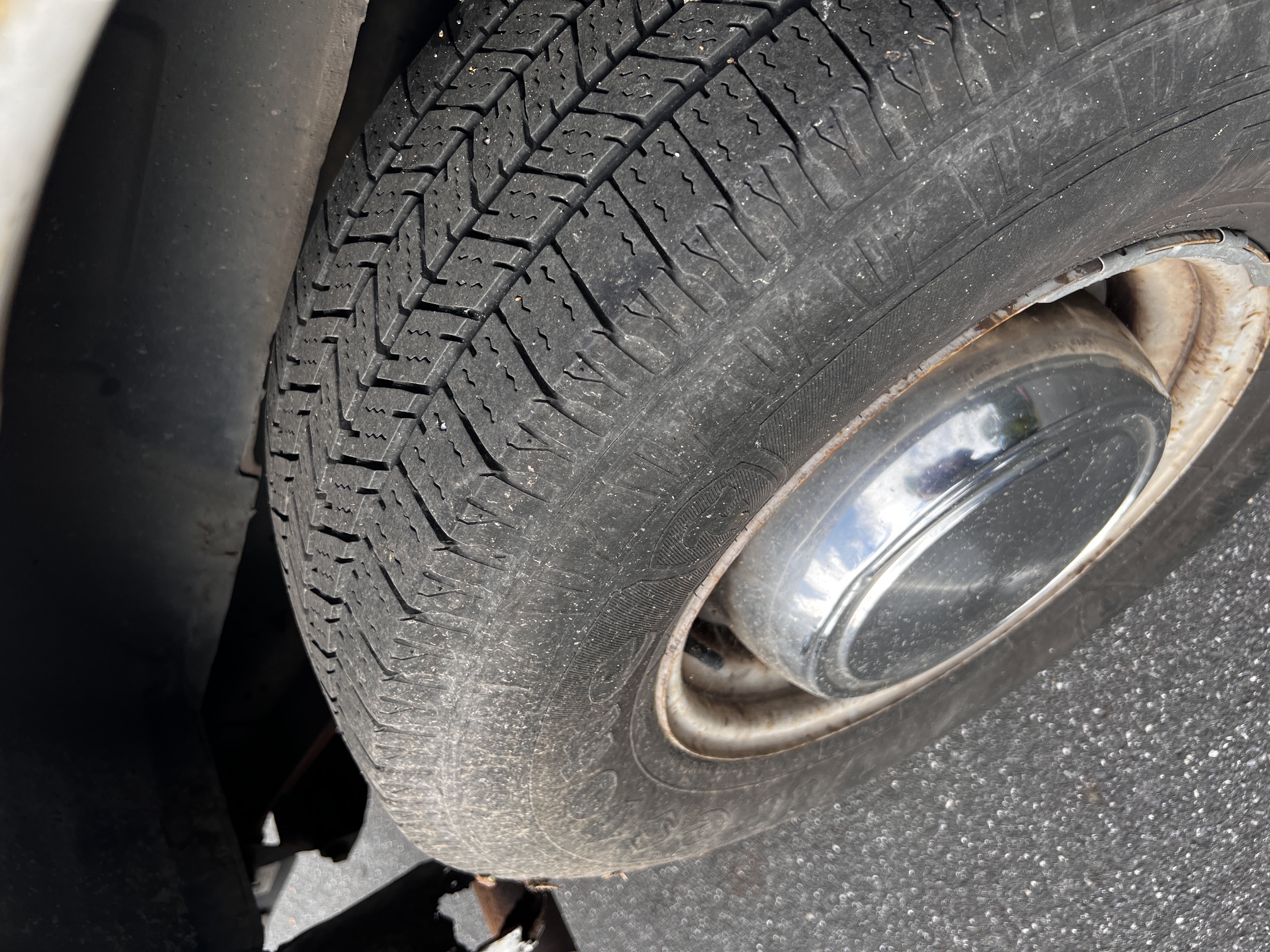 Used 2006 Ford E-350 and Econoline 350 XL RWD image 21