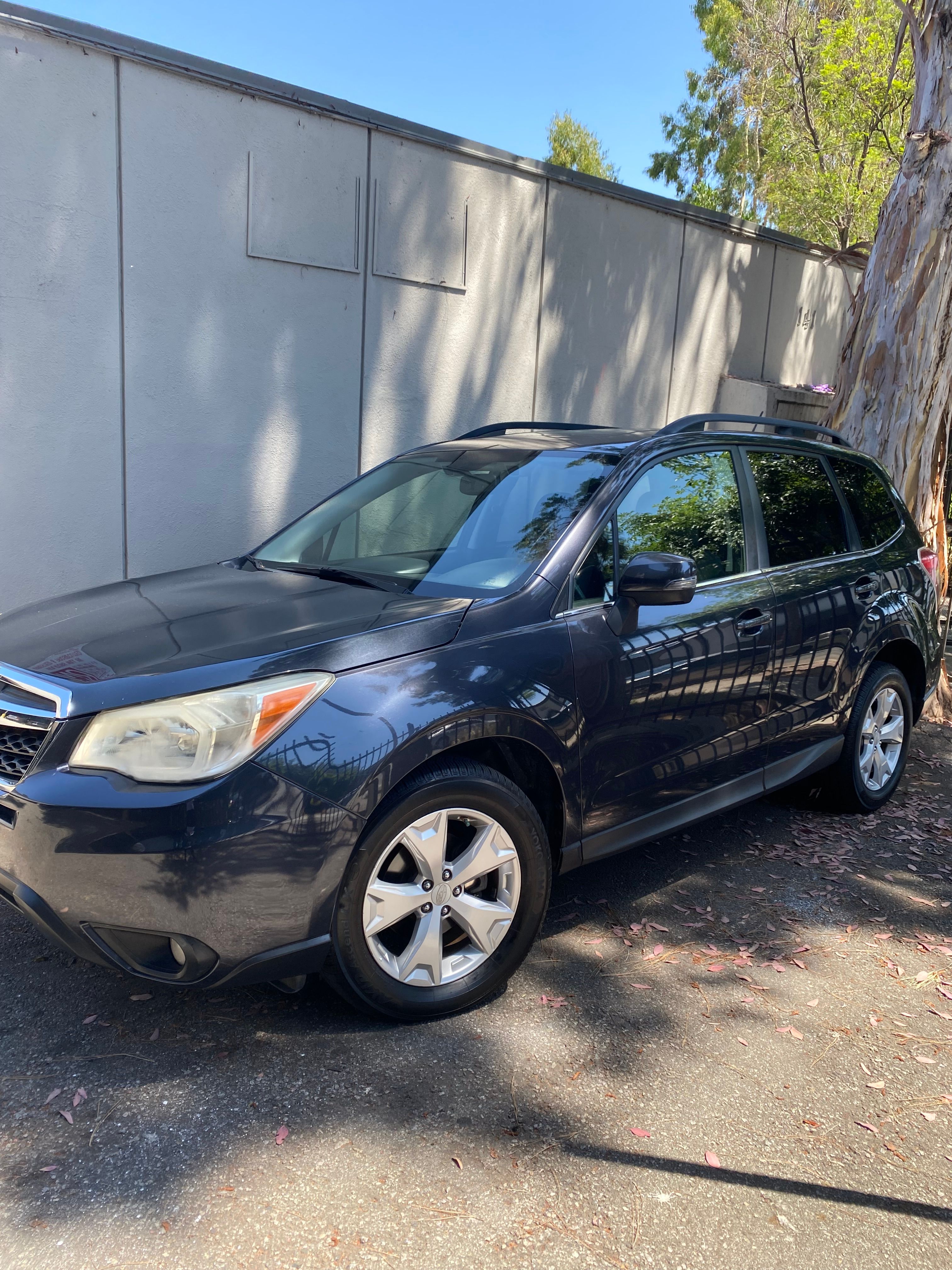 Used 2014 Subaru Forester 2.5i Touring AWD/4WD image 1