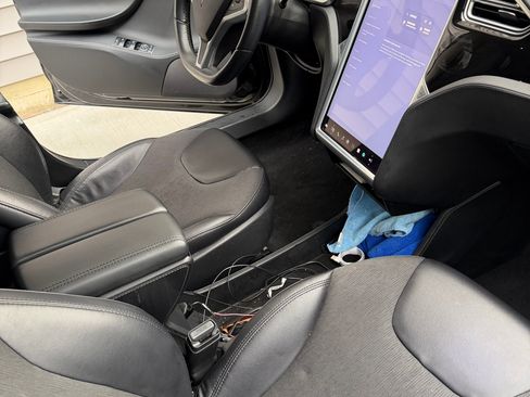 Used 2014 Tesla Model S 60 image 10