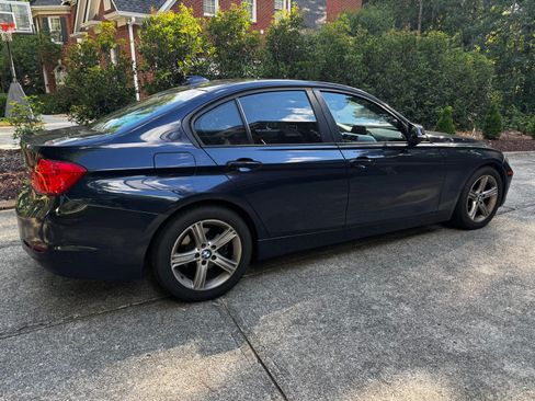 Used 2012 BMW 328i Sedan RWD image 5