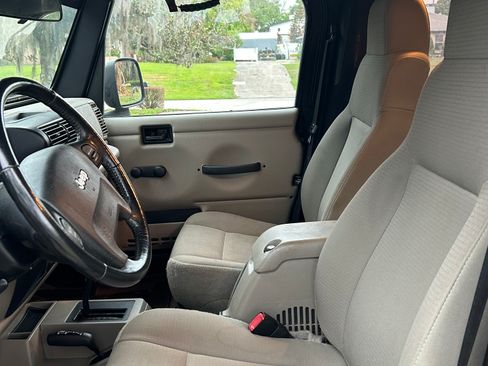 Used 2006 Jeep Wrangler X w/ Tire & Wheel Group (Ecco) image 10