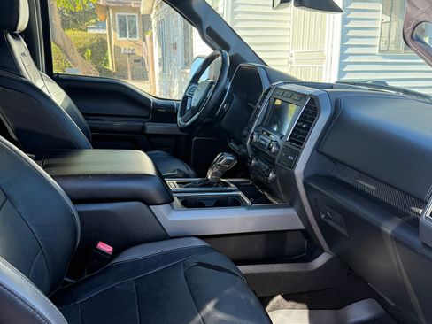 Used 2018 Ford F150 Raptor w/ Equipment Group 802A Luxury image 6