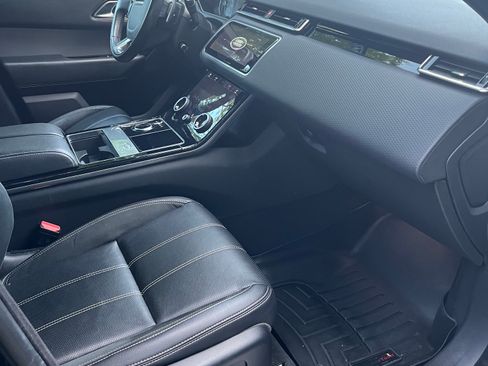 Used 2020 Land Rover Range Rover Velar R-Dynamic S AWD/4WD image 8